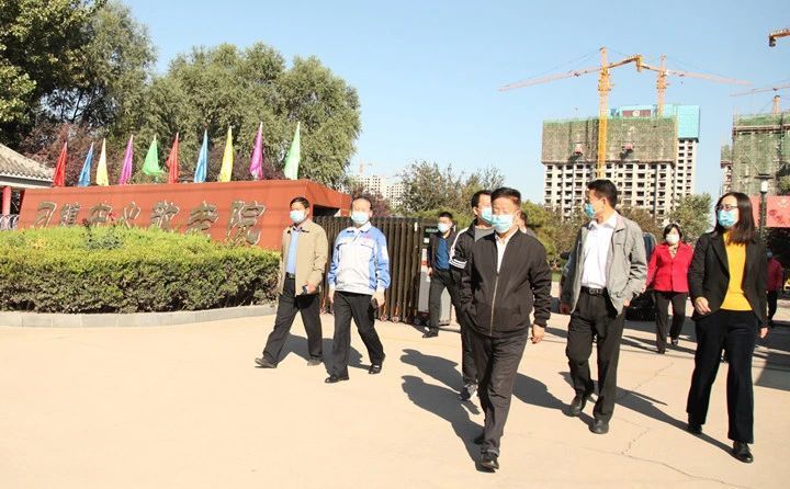 愿尊老愛老的傳統(tǒng)美德不斷的傳承、發(fā)揚(yáng)、光大