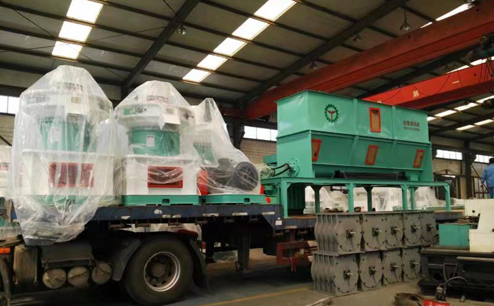 哈爾濱秸稈顆粒機(jī)已裝車(chē)